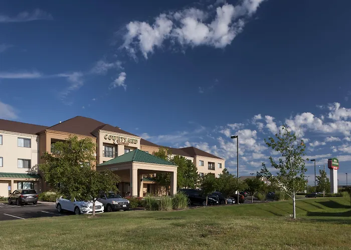 Courtyard By Marriott Wichita East
